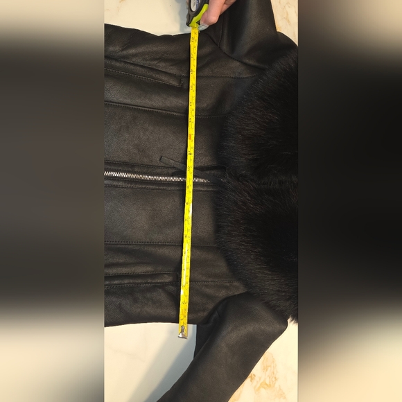 Fox collar shearling jacket - Picture 9 of 16
